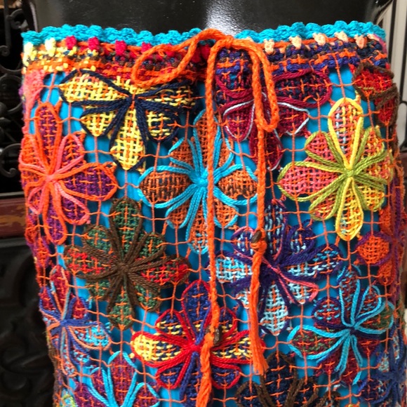 Crochet strapless top - Picture 2 of 7